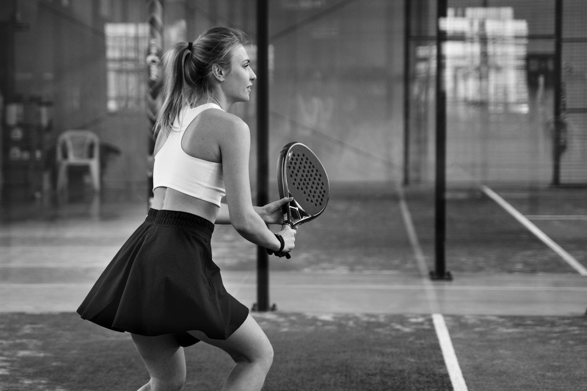 Удар в падел-теннис